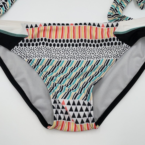 - 2PC Wrap Style Bikini Suit Set NWOT - Picture 9 of 10